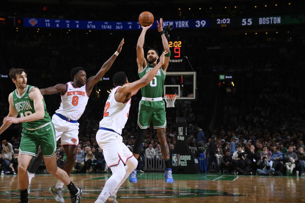 赢得赛季首 赢得赛季首