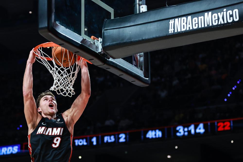 反映了米兰 反映了米兰