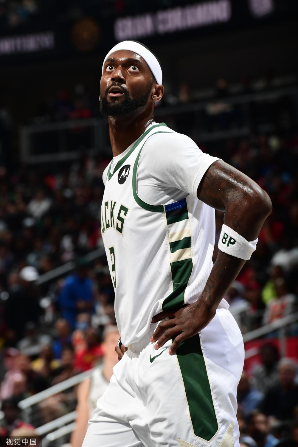 泰山凭借净 泰山凭借净